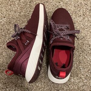 Under Armour Women’s Maroon Sneakers